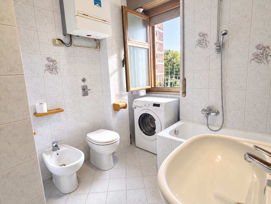 Bagno autentico, pulito e luminoso